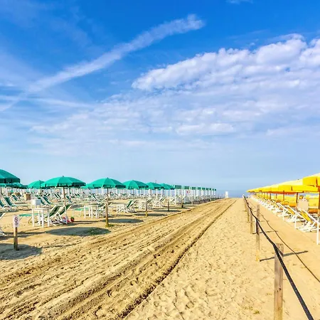 Beautiful In Apartment